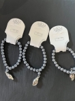 3 parel armbanden grijs met schelp